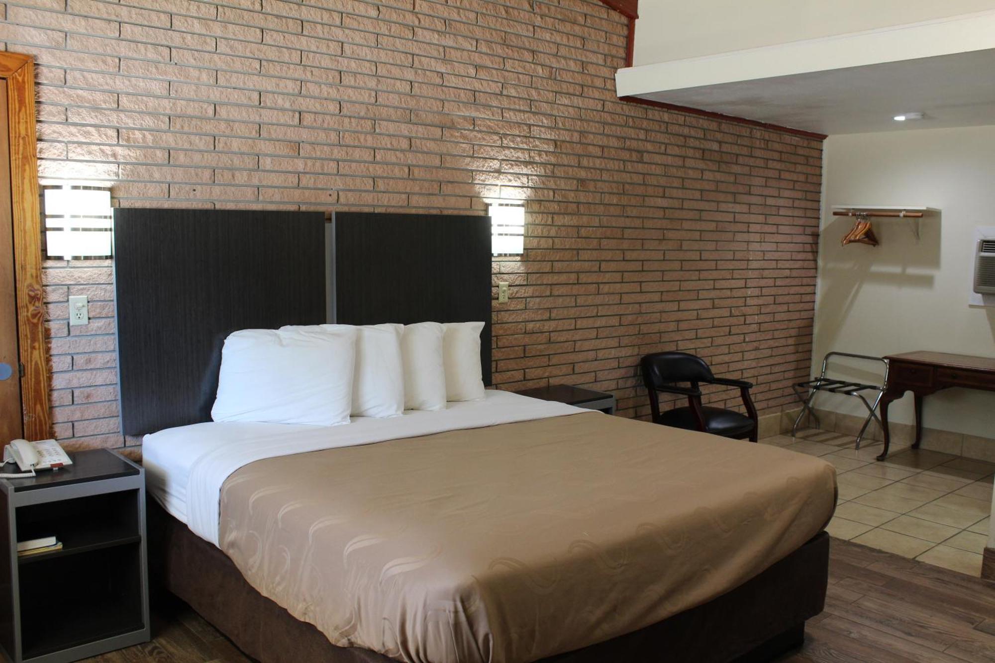 Evergreen Inn And R.V. Winnfield Εξωτερικό φωτογραφία